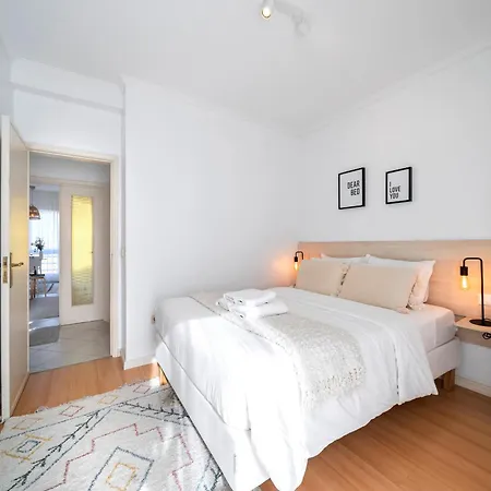 One Of The Views Iii Apartment *